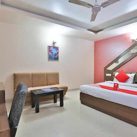 Oyo 4161 Hotel Shailly Inn Ahmedabad Exterior foto